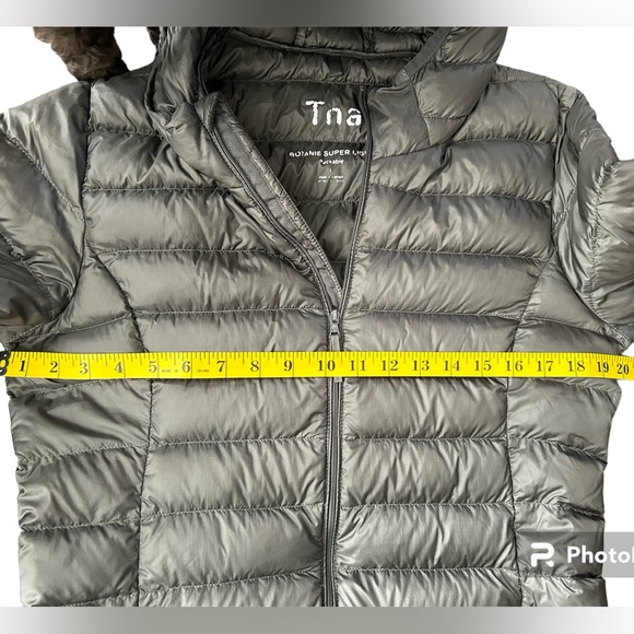 TNA Jacket - Picture 4 of 7